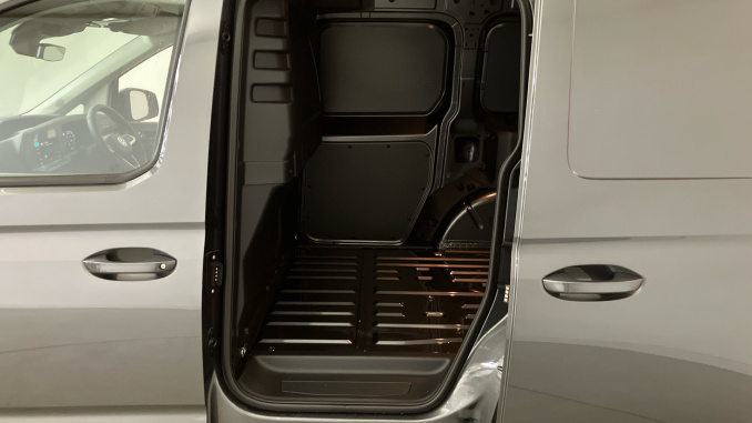 Volkswagen Caddy Cargo C20 Petrol 1.5 eHybrid 150 Commerce Pro Van DSG [Assist] - Image 26